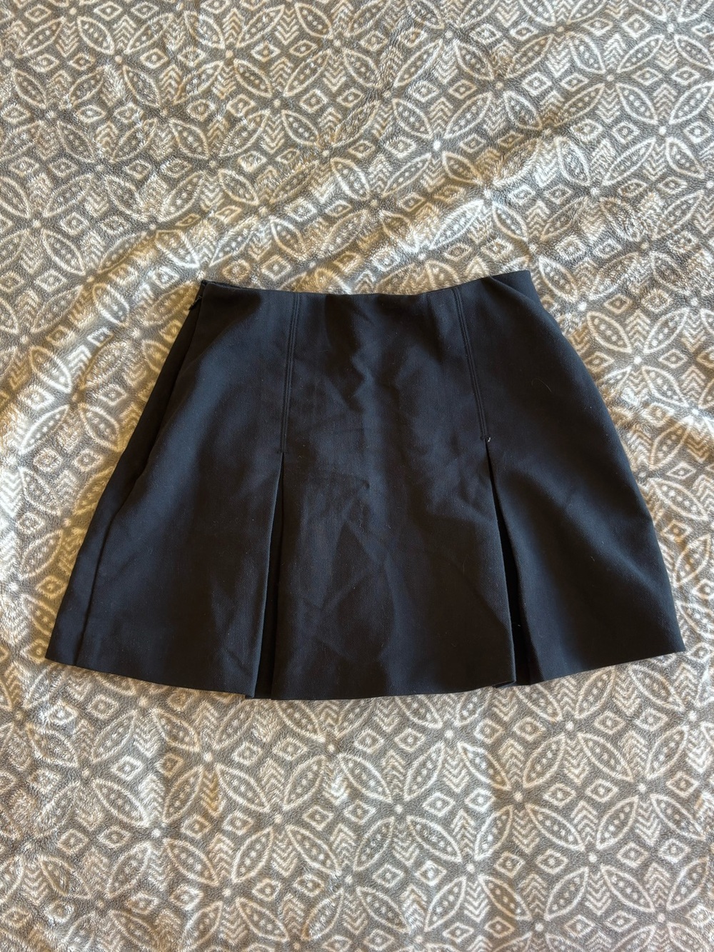 Abercrombie & Fitch Black Pleated Mini Skirt XS